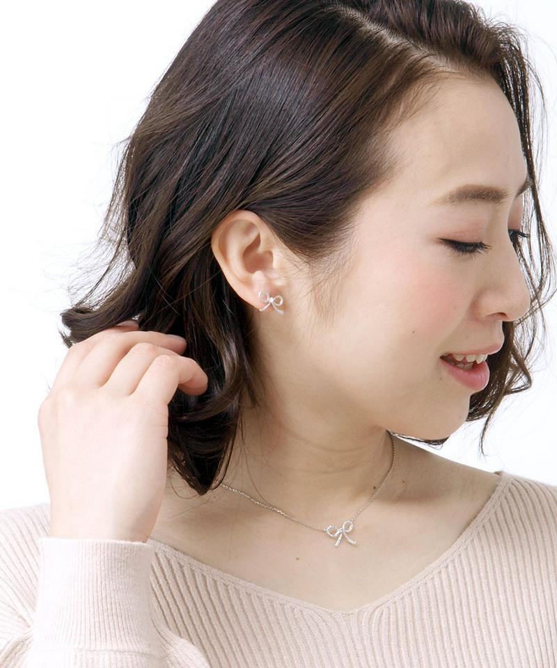 槌目ミニリボンピアス シンプル 小ぶり つち目型押し ツヤ消し マット Silver925 P1597 レディース 大人っぽい 