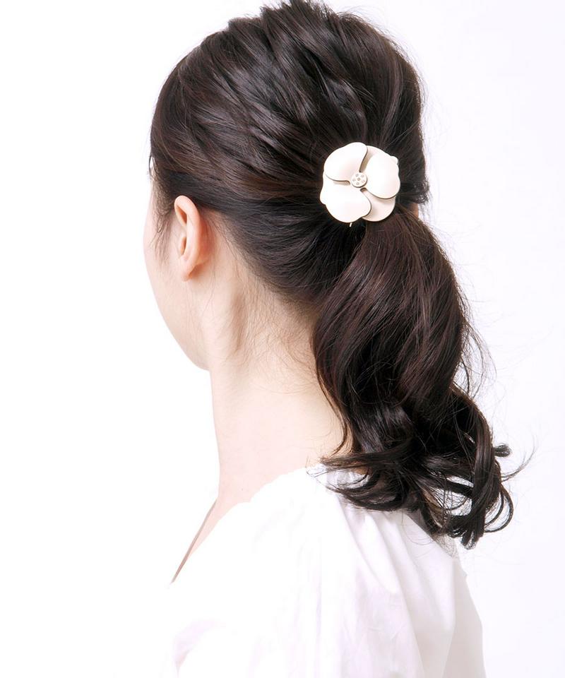 ヘアゴム ヘアカフ カメリア ポニーフック エナメル調 エレガント フラワー デート 花 立体 ヘアアクセ ヘアアクセサリー H7071