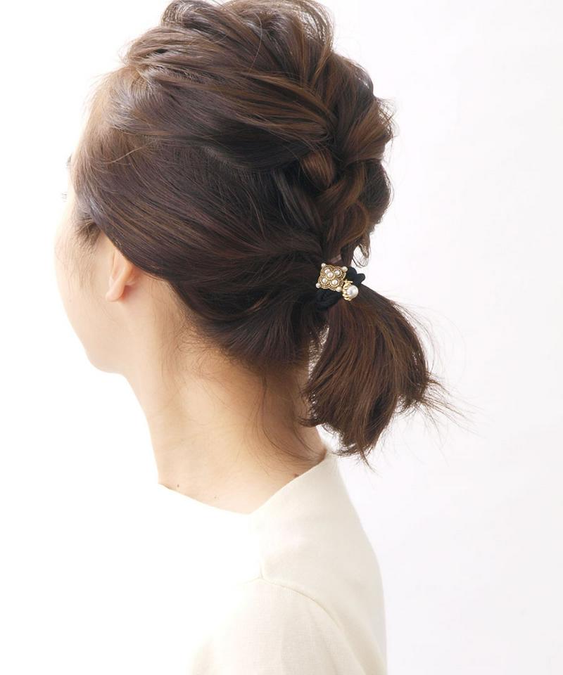 アンティーク調パールデザインヘアゴム クラシカル 揺れ ひし型 ミルクラウン ヘアアクセ シンプル かわいい 揺れる おしゃれ プレゼント 大人カジュアルなアクセサリー