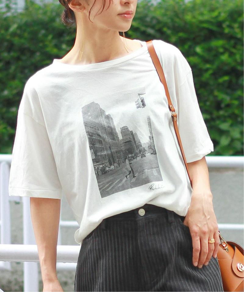 【＋81 BRANCA/プラスハチイチブランカ】PLEASURABLE EXCITEMENT フォトTシャツ