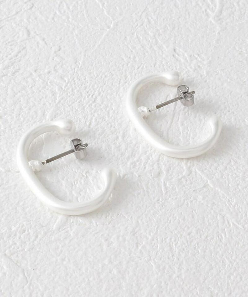 変形マット　カフピアス