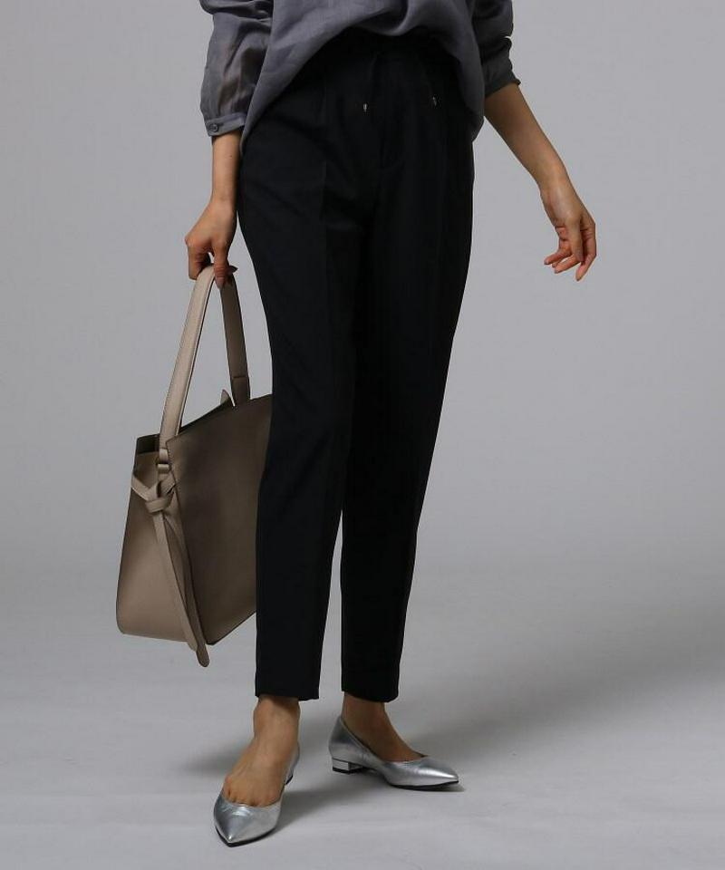 ドロストテーパードパンツ