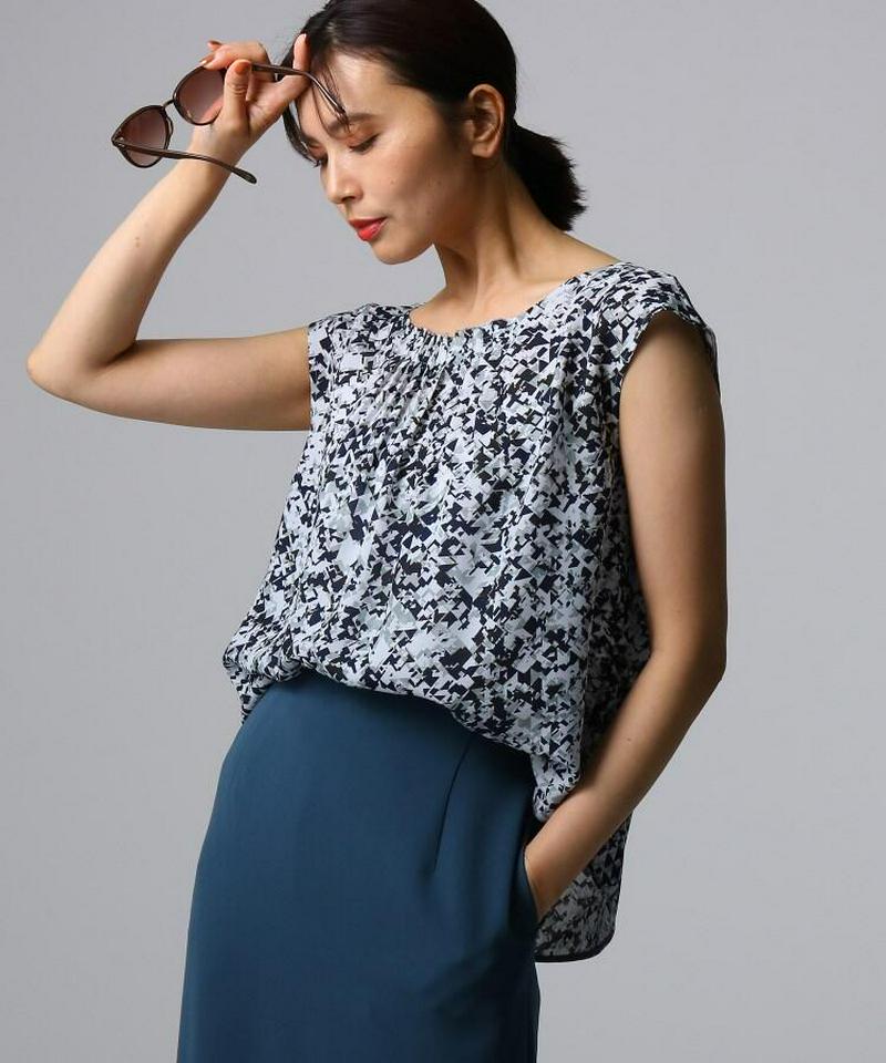 【洗える】カレイドスコーププリントブラウス