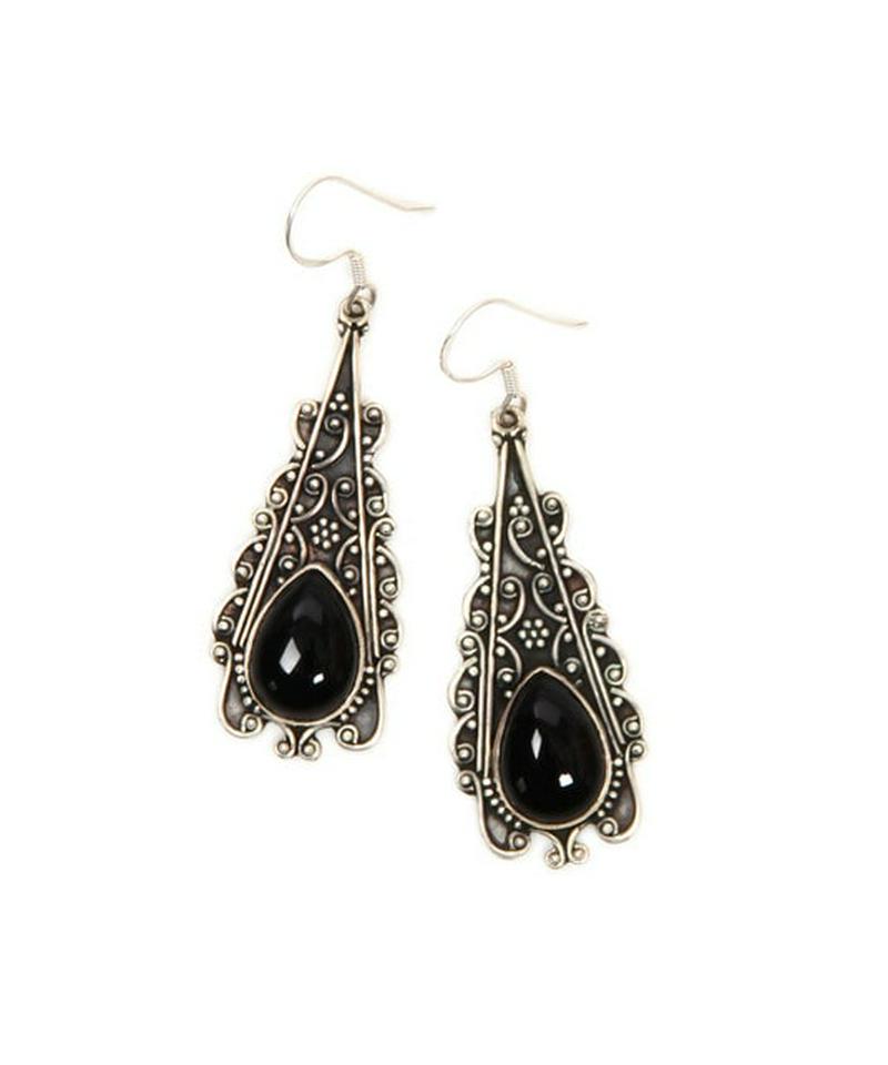 【フランス買付】オニキス 装飾ピアス