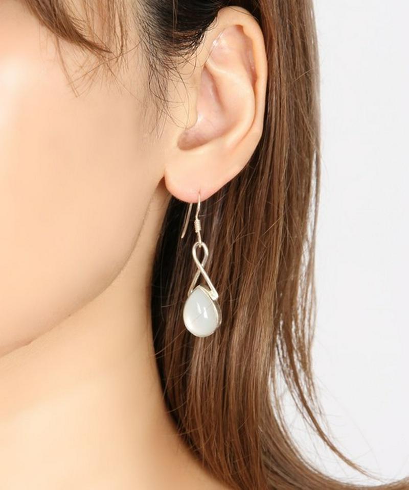 【フランス買付】ホワイトラブラドライト ドロップピアス