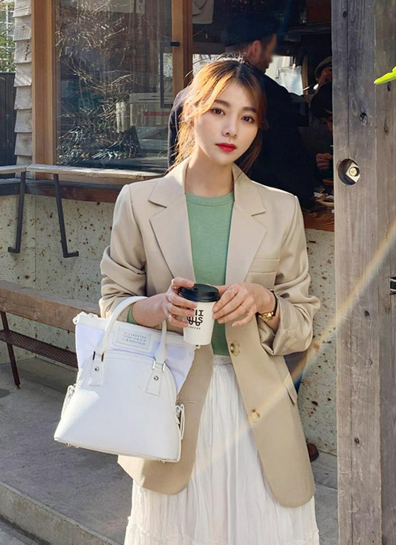 ツーボタンテーラードカラーミドル丈ジャケット