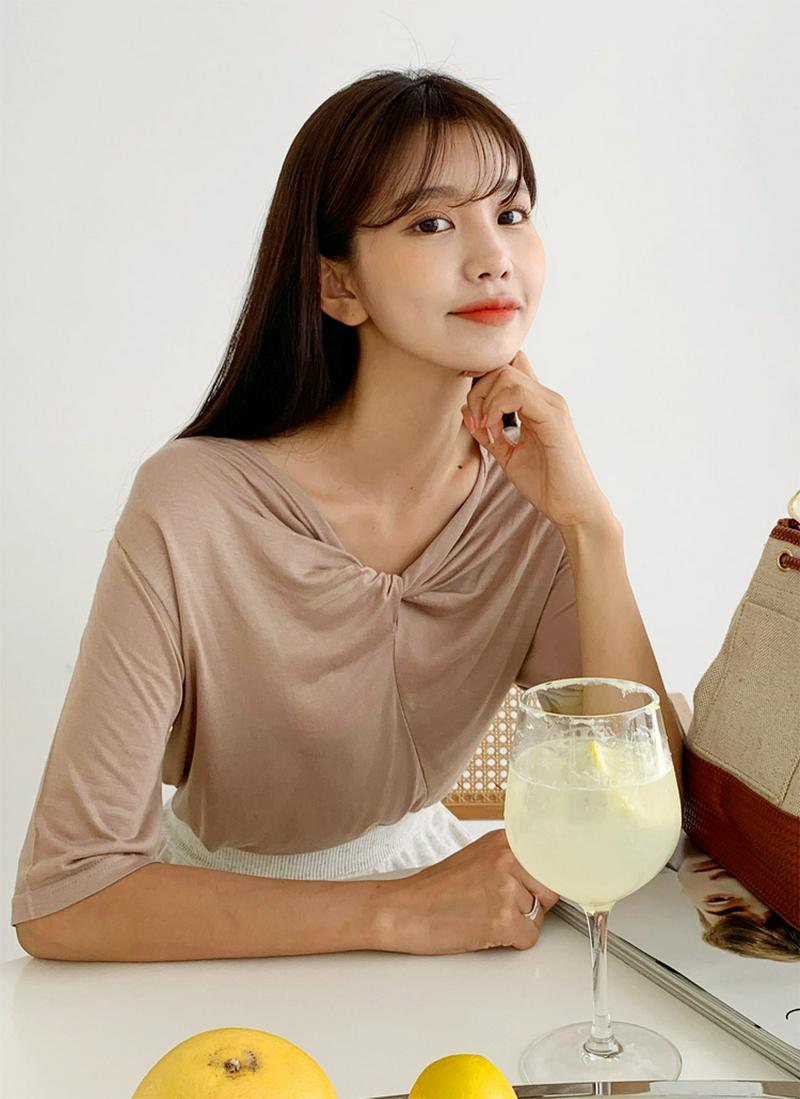 ツイストVネックTシャツ・全4色