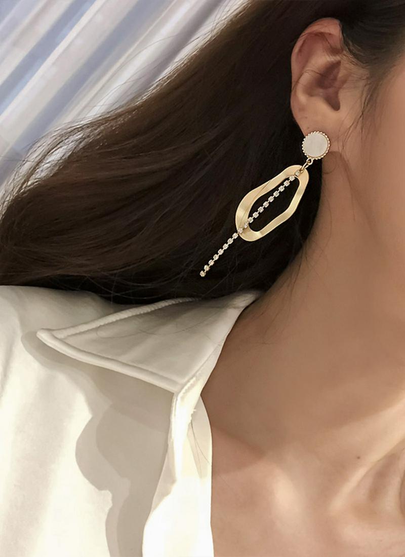 ウェーブモチーフチェーンピアス