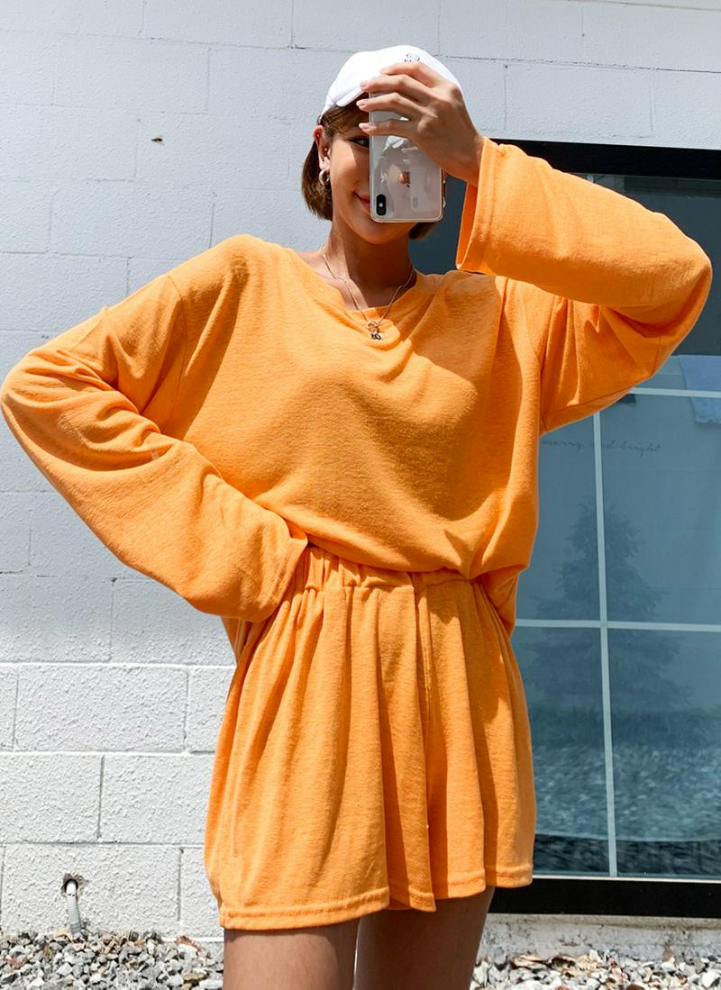 ルーズシルエットスラブ長袖Tシャツ