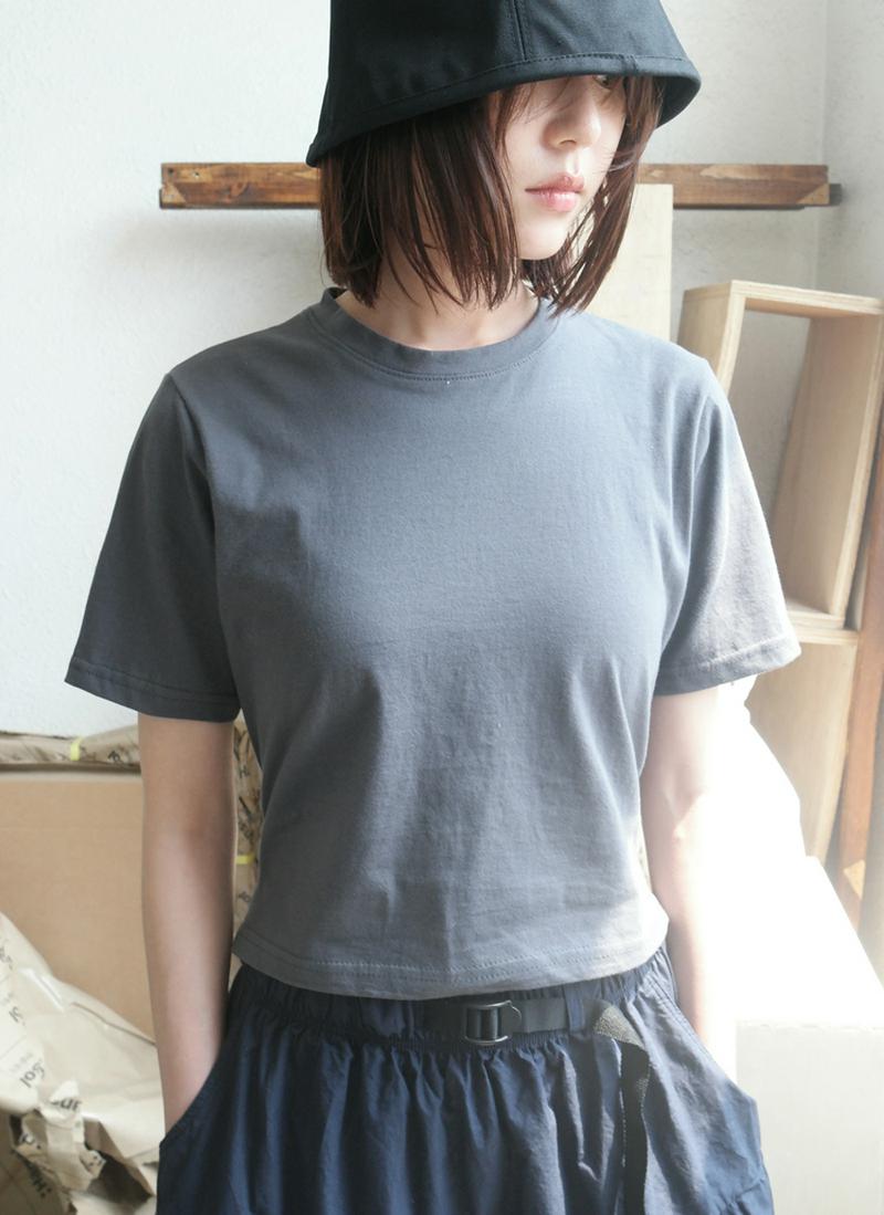 バックヘムポイント半袖Tシャツ