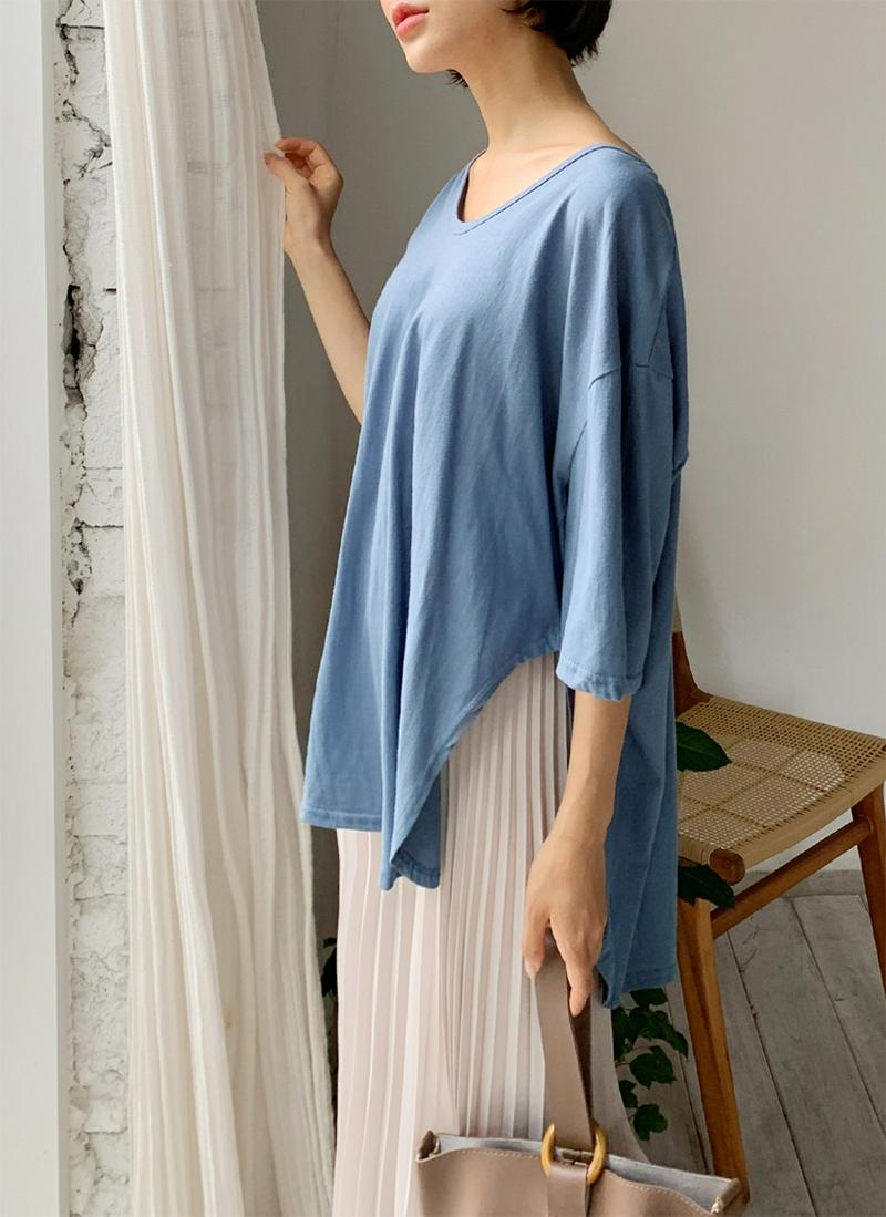 UネックラウンドヘムTシャツ・全4色