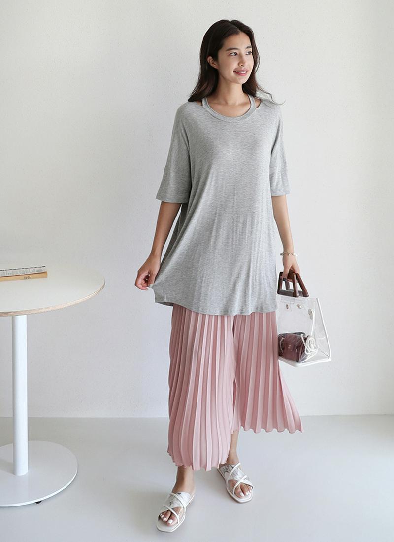 ネックカットルーズTシャツ・全2色