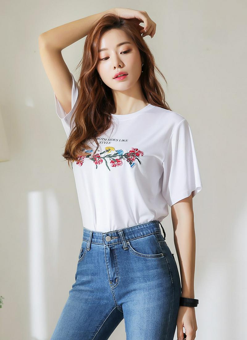 フラワービーズポイントTシャツ