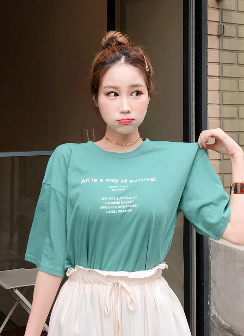 ラウンドネックレタリングTシャツ