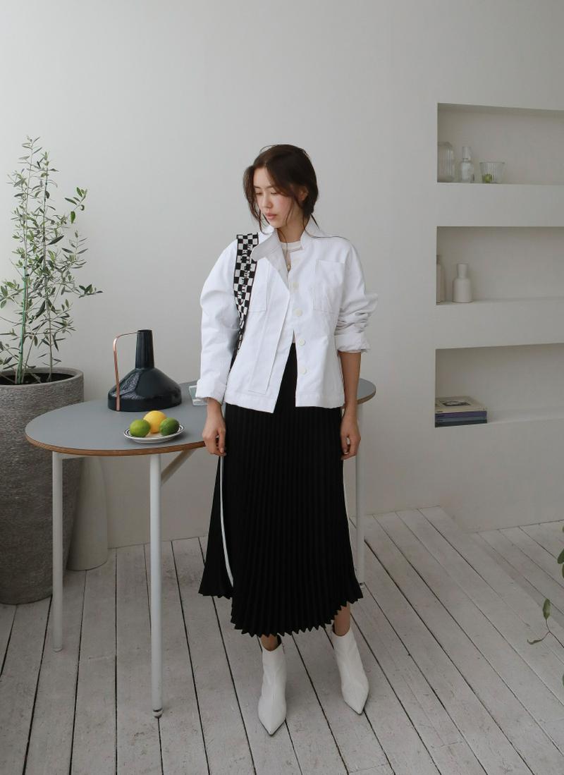 ネックボタンストラップジャケット