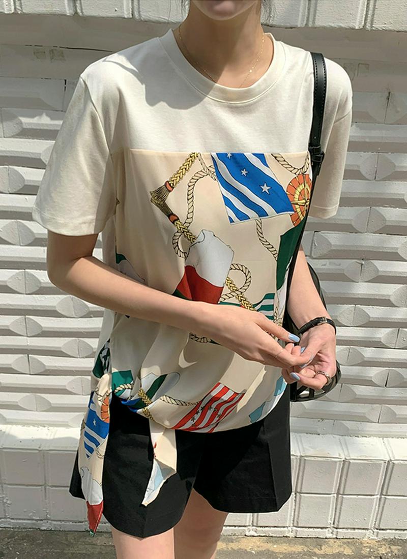 フラッグスカーフTシャツ