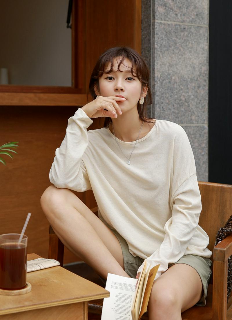 ルーズフィットロングTシャツ