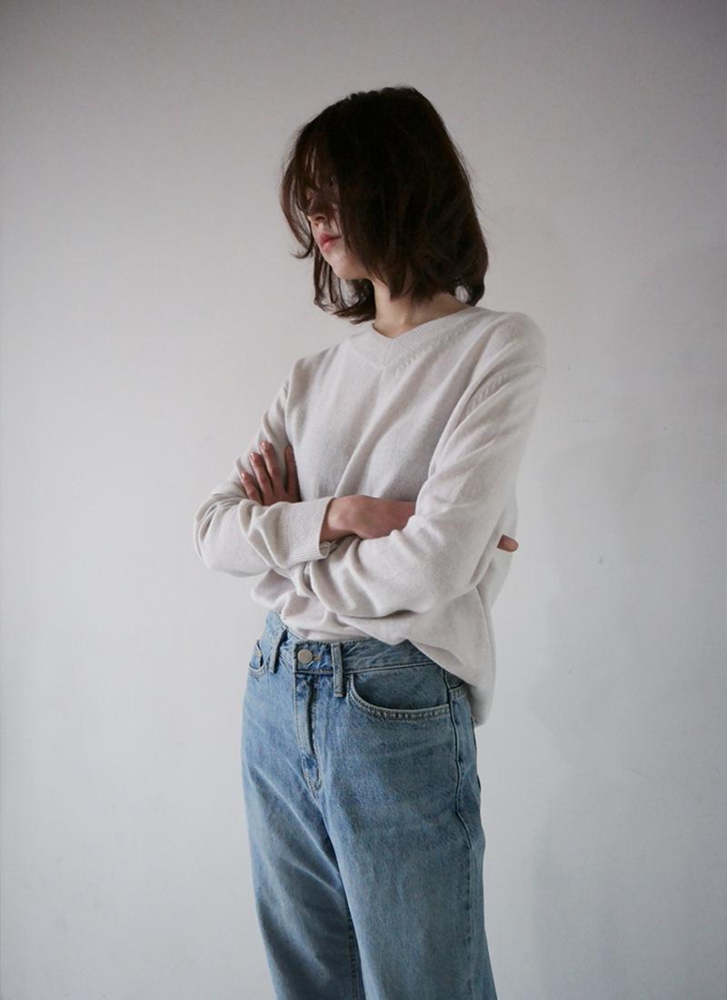 ウールカシミヤ混Vネックニット