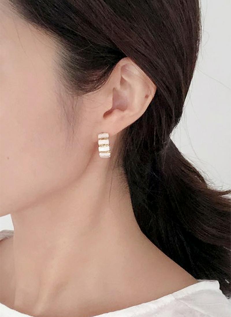 ストーンハーフピアス・全1色