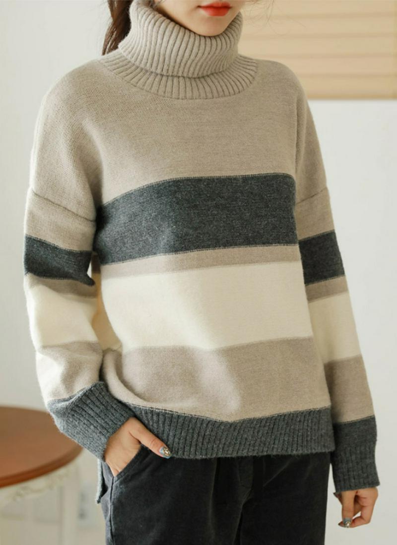 ワイドボーダータートルネックニット