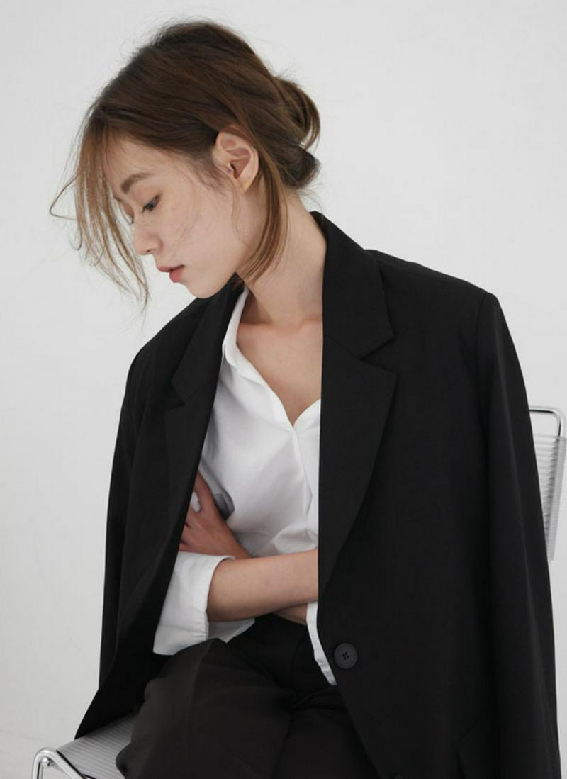 オーバーツーボタンジャケット