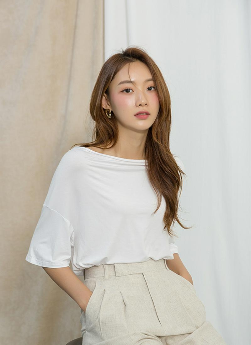 ドレープネックハーフスリーブTシャツ