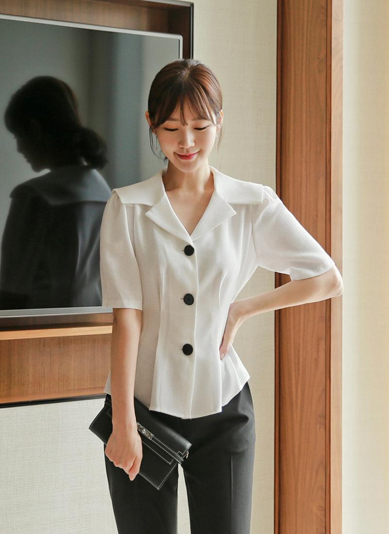 ワイドカラータックブラウス