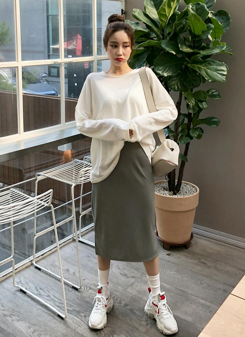 ドロップショルダーロングスリーブTシャツ