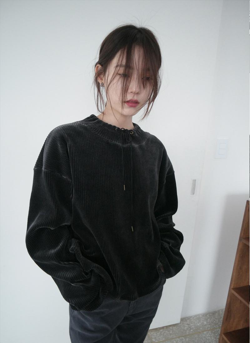 ストリングネックベロアリブTシャツ