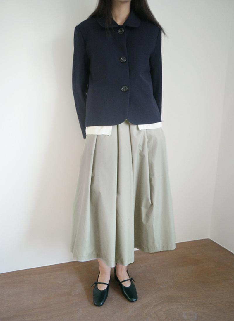 スリーボタンショートジャケット