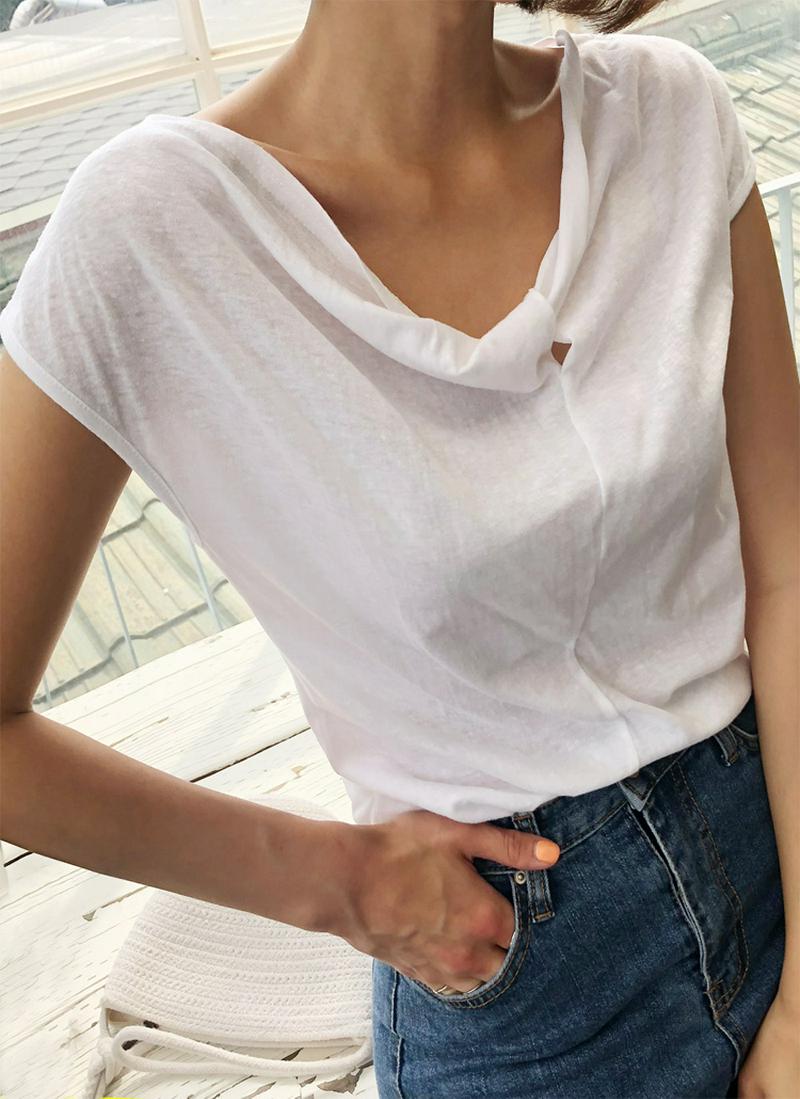 ツイストネックTシャツ・全2色