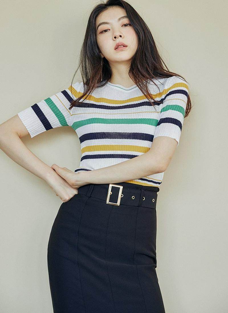 配色マルチボーダーリブニット