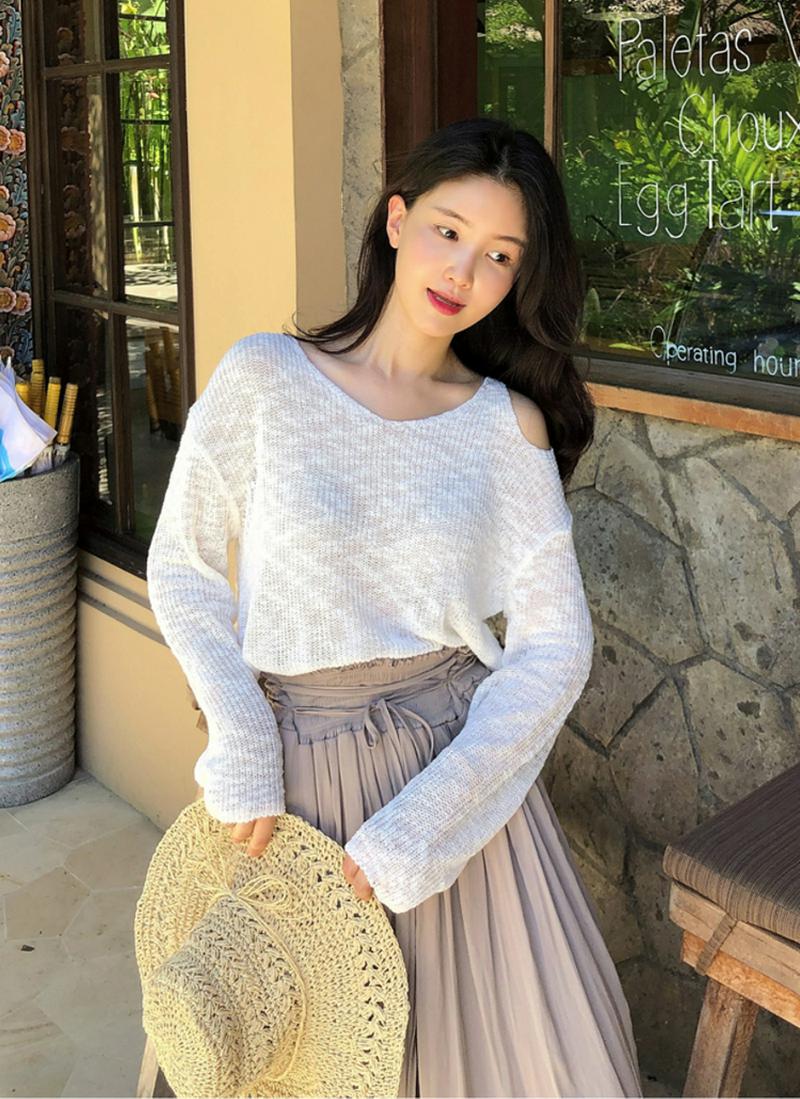 ワンオープンショルダーニット