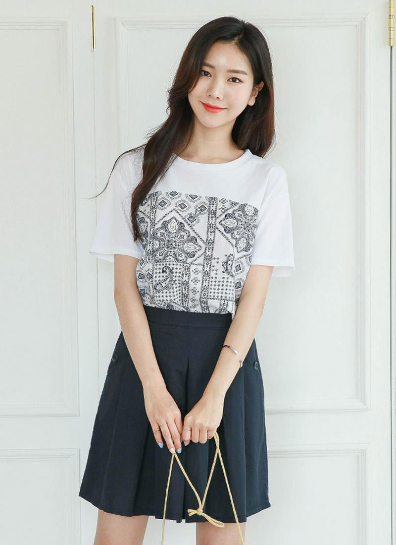 半袖ペイズリープリントTシャツ