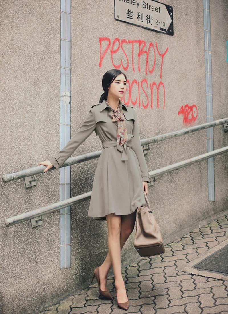 ストラップ付バックプリーツジャケット(グレーカーキ)