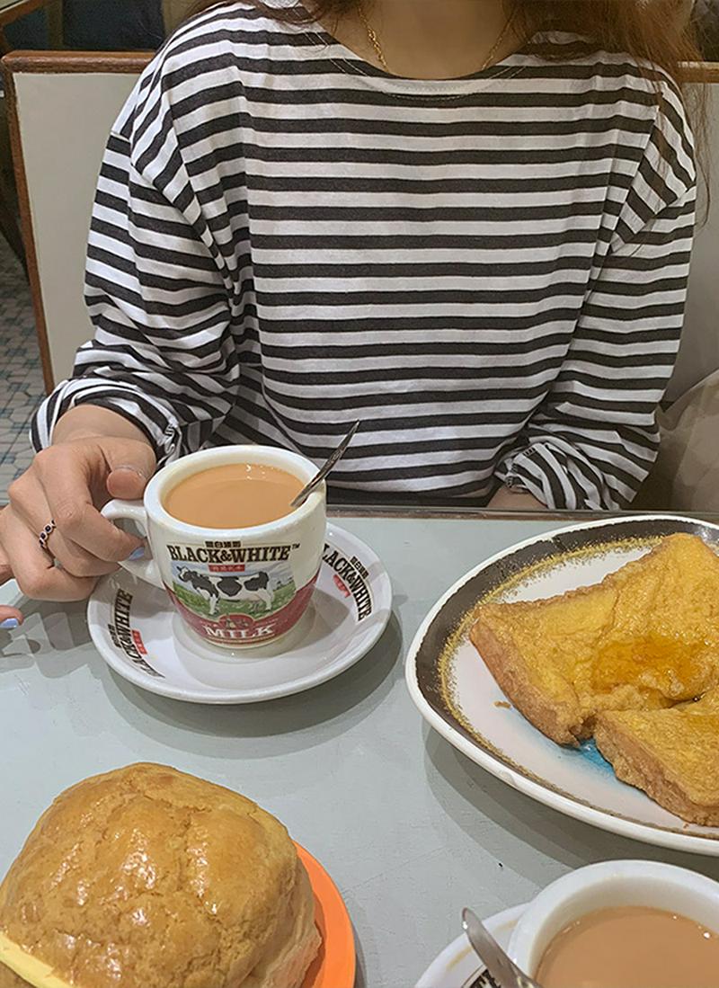 カジュアルボーダー長袖Tシャツ