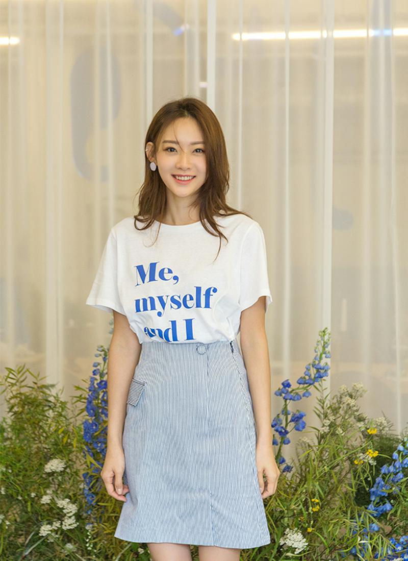 MEフロントレタリングTシャツ