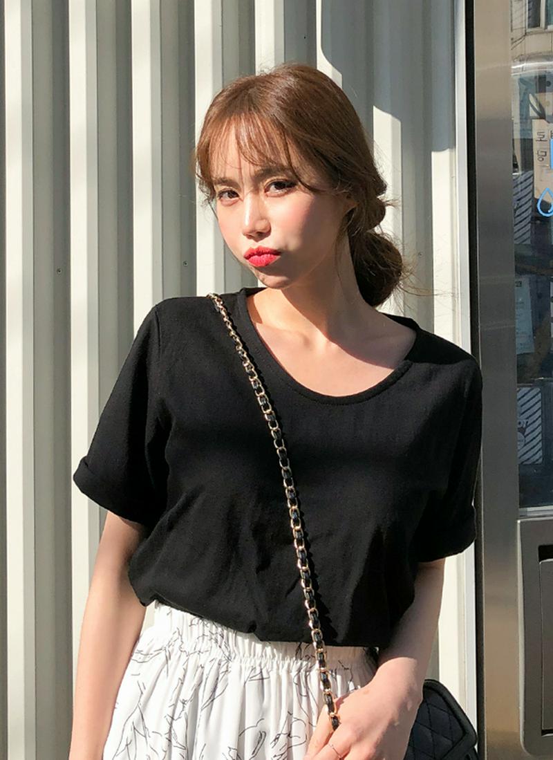 ラウンドネックコットン半袖Tシャツ