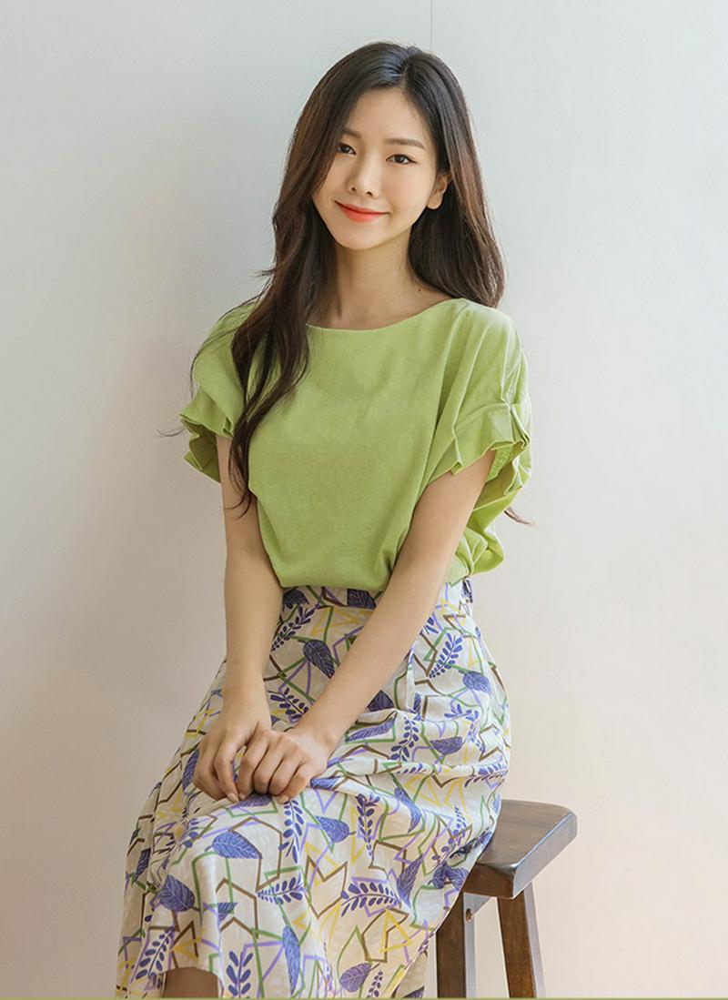 タックショートスリーブTシャツ