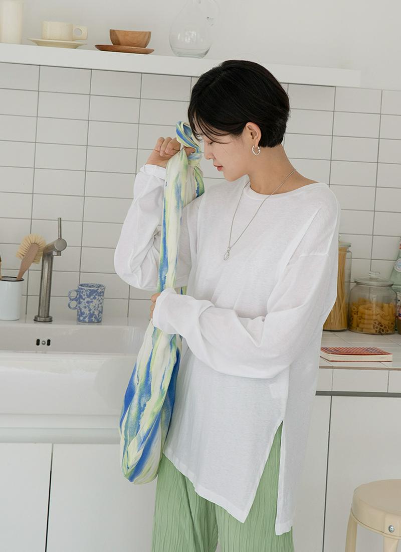 スリットヘム長袖ラウンドTシャツ