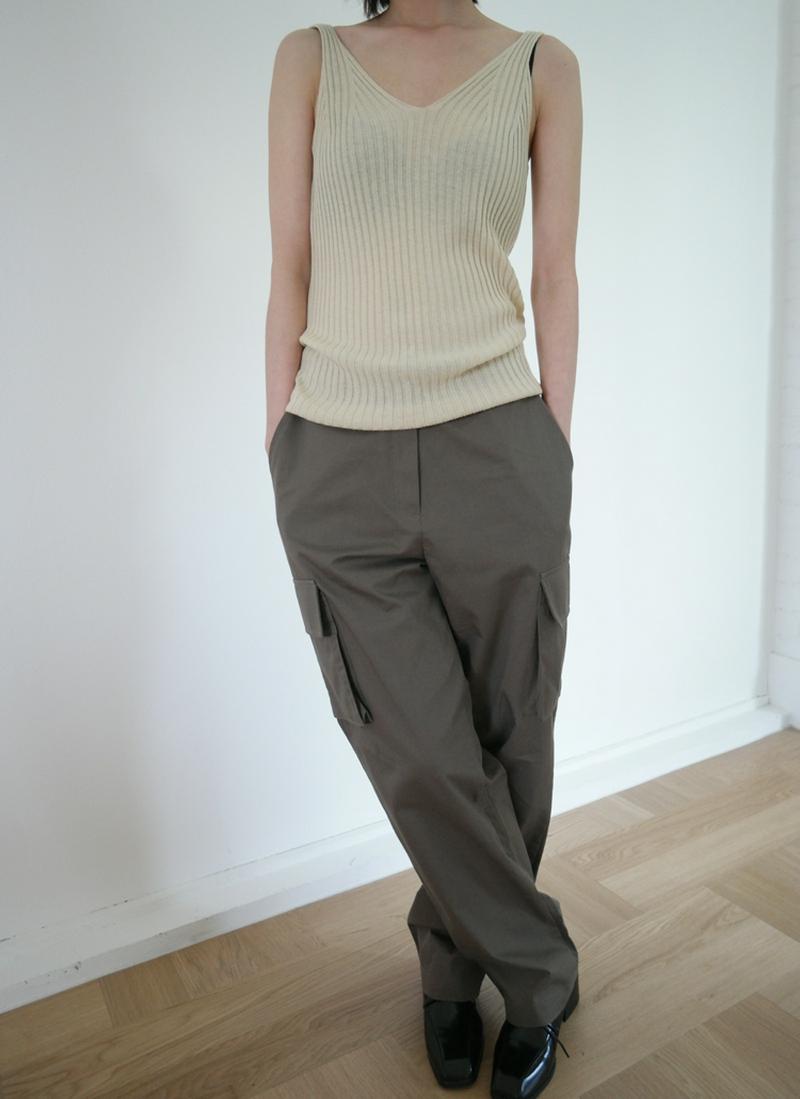 リネンミックスニットスリーブレス