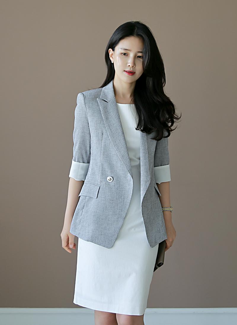 ロールカフス装飾ボタンジャケット