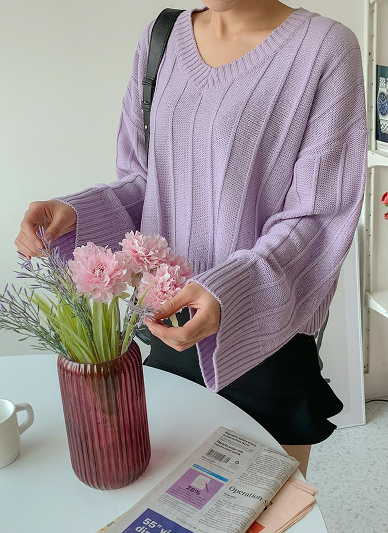 クロップドリブVネックニット