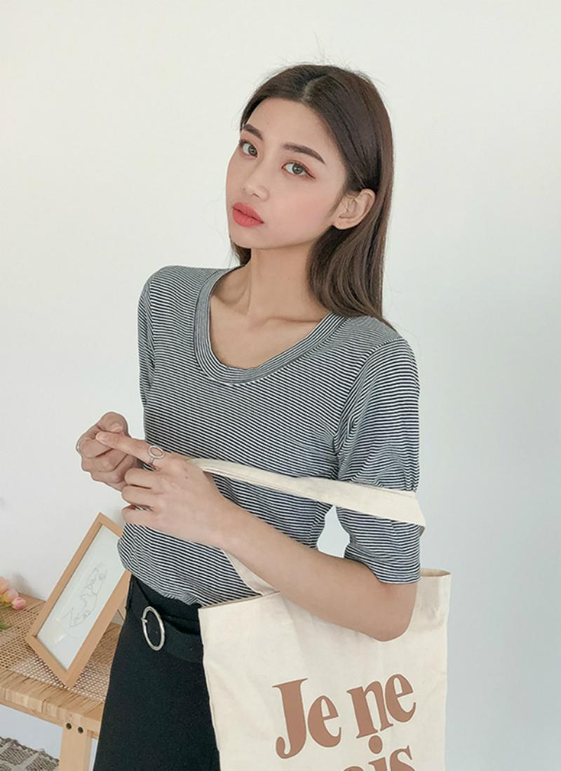 ハーフスリーブボーダー柄Tシャツ