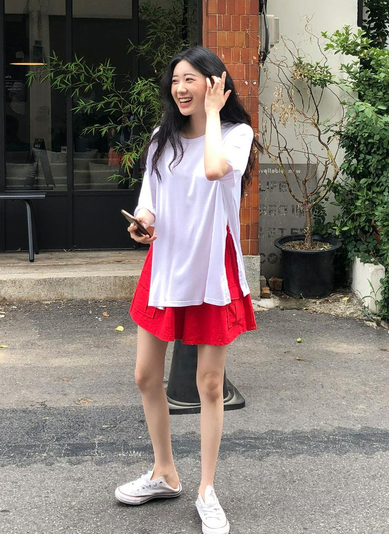 サイド深スリットTシャツ