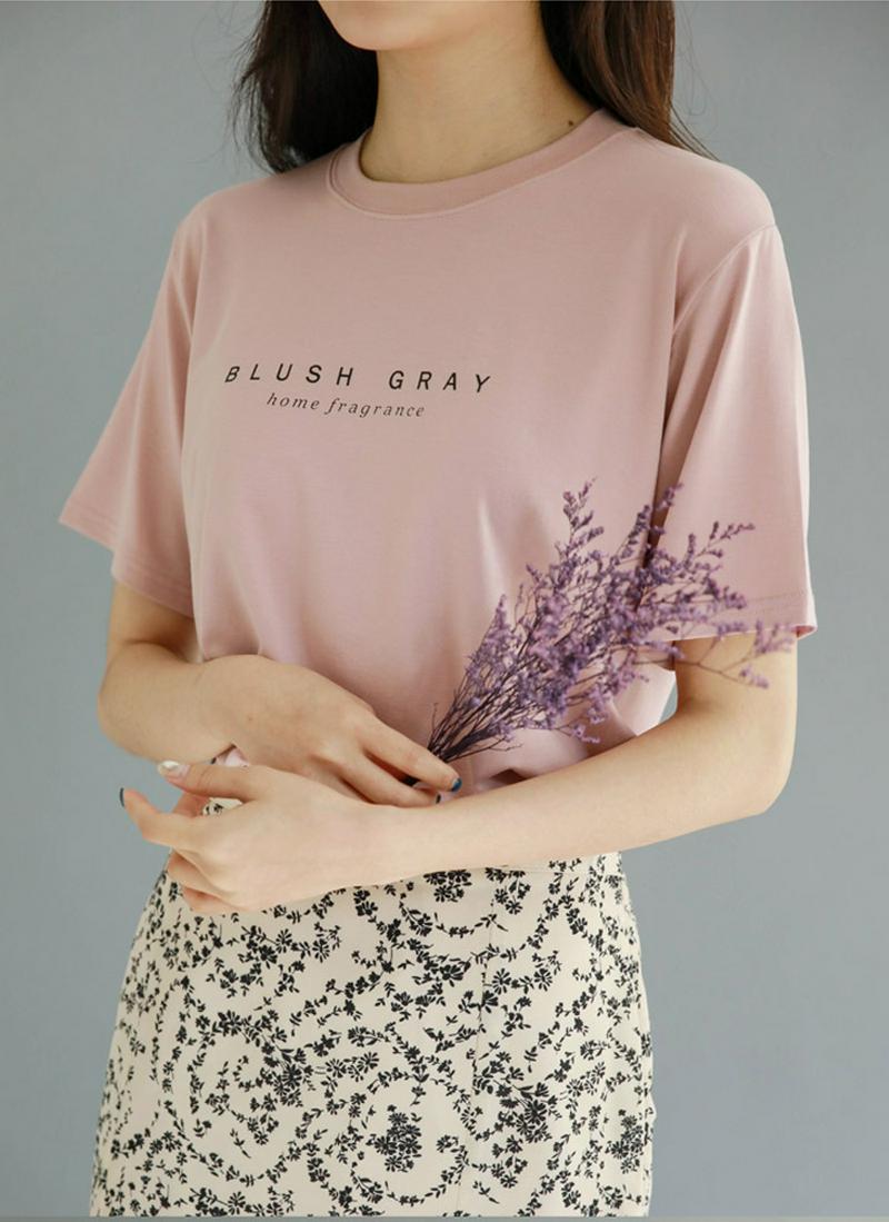 Blushレタリング半袖Tシャツ