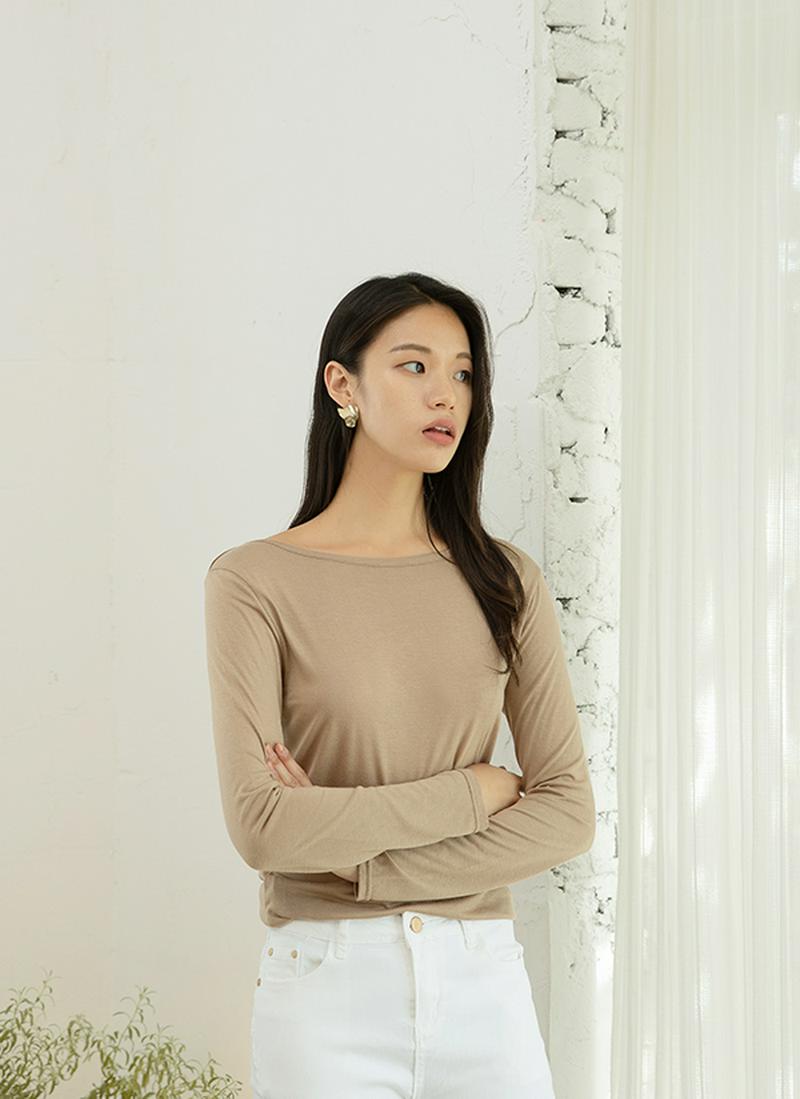 ワイドボートネックTシャツ