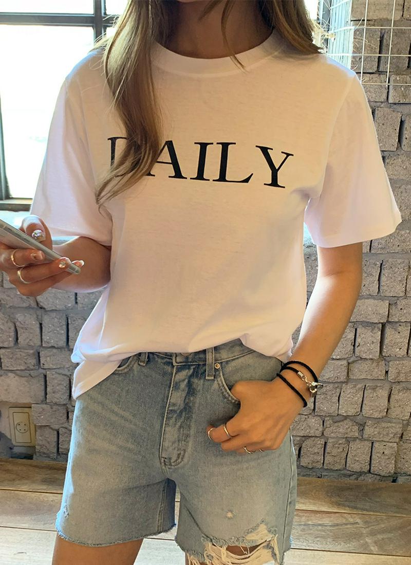 DAILYレタリングTシャツ