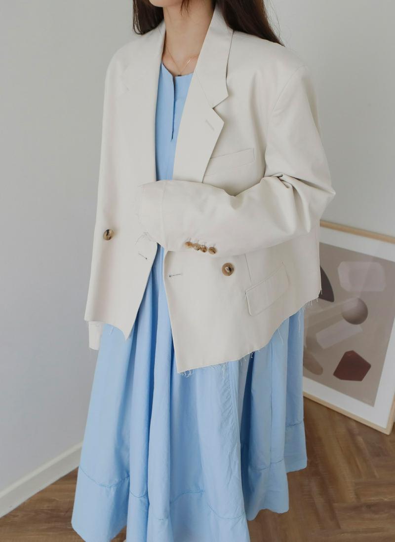 カットヘムカラーオーバージャケット