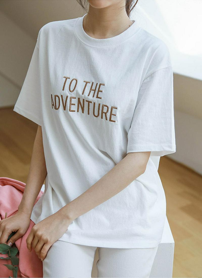 刺繍レタリング半袖Tシャツ